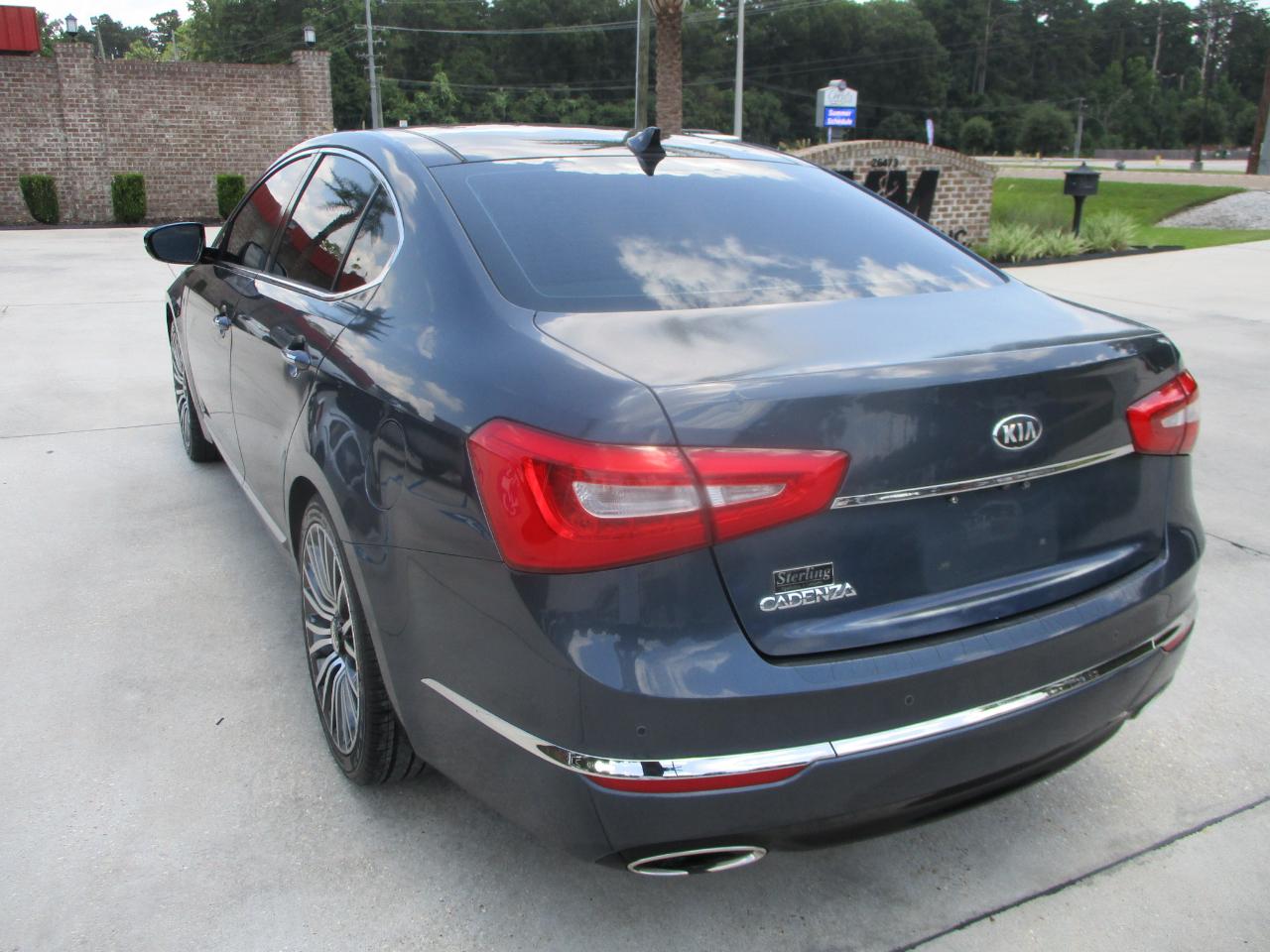 Kia Cadenza 4dr Sdn Premium 2015