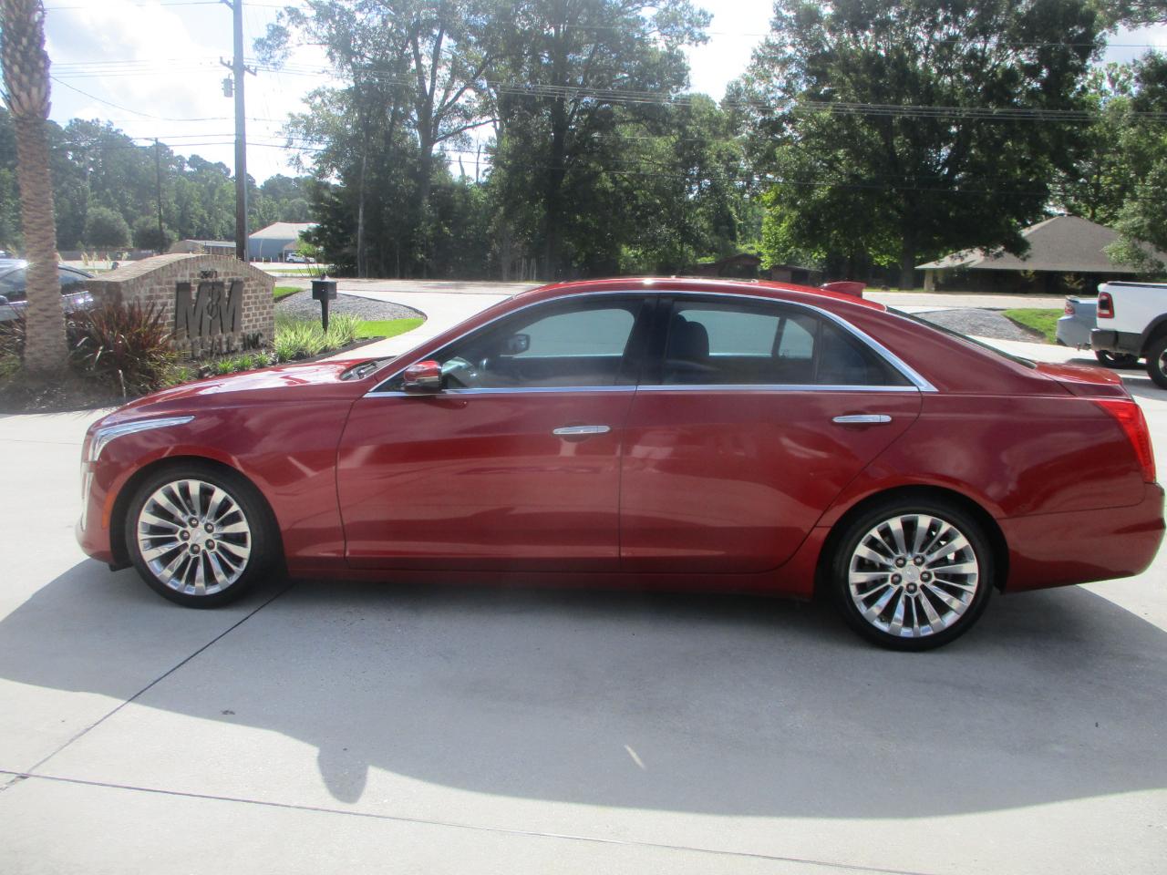 Cadillac CTS Sedan 4dr Sdn 2.0L Turbo Luxury RWD 2015