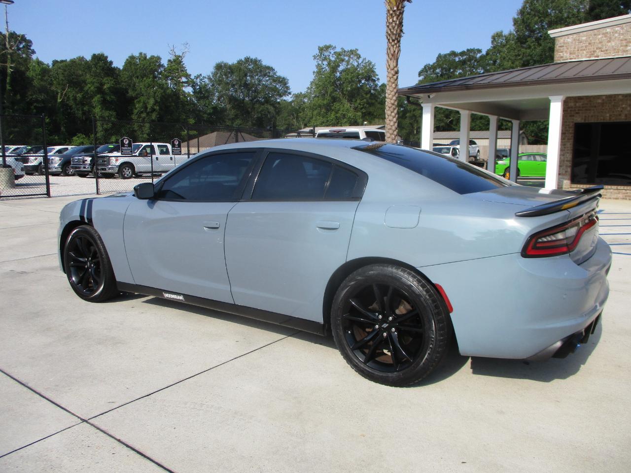 Dodge Charger SXT RWD 2018