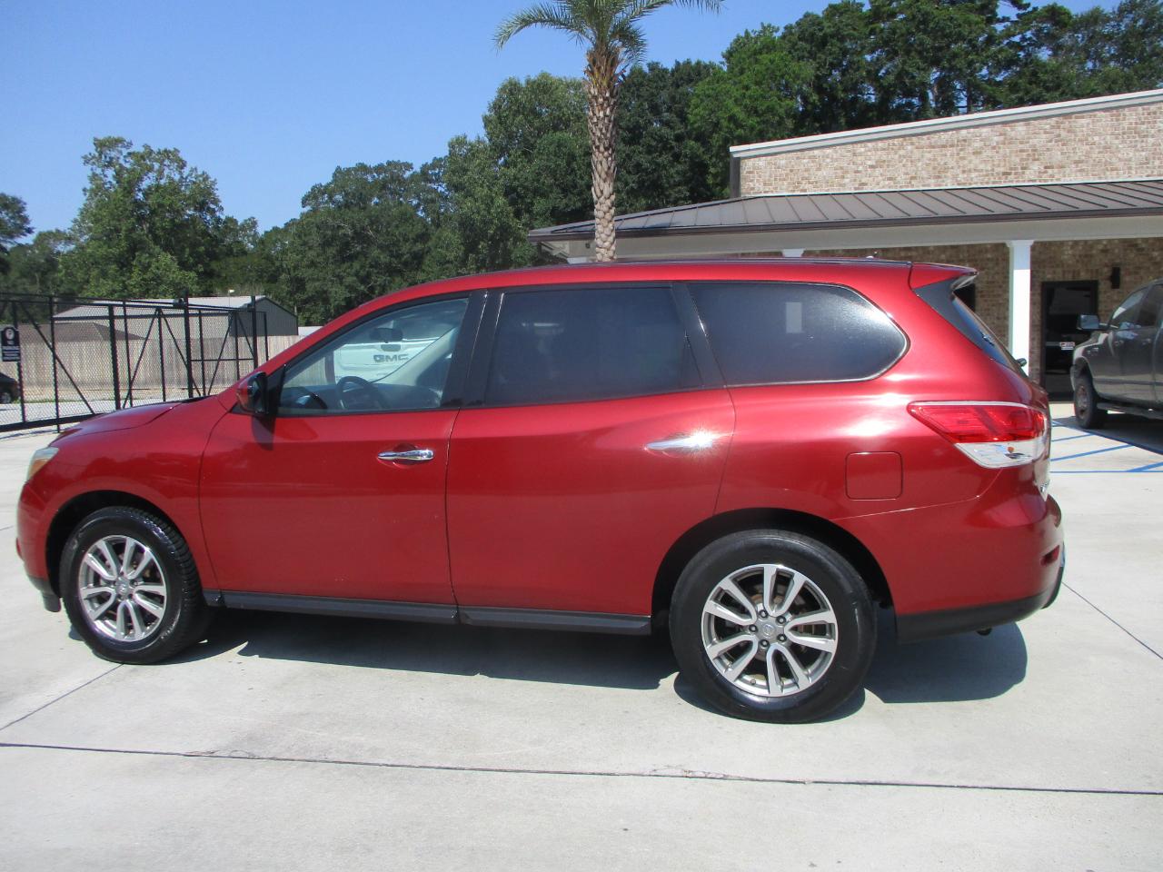 Nissan Pathfinder 2WD 4dr S 2013