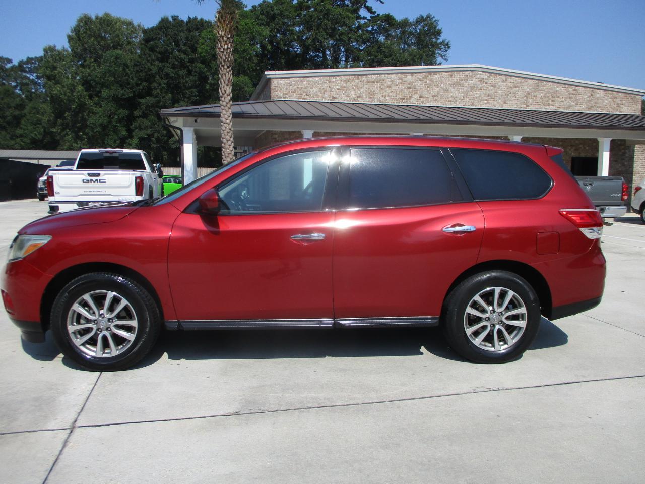 Nissan Pathfinder 2WD 4dr S 2013