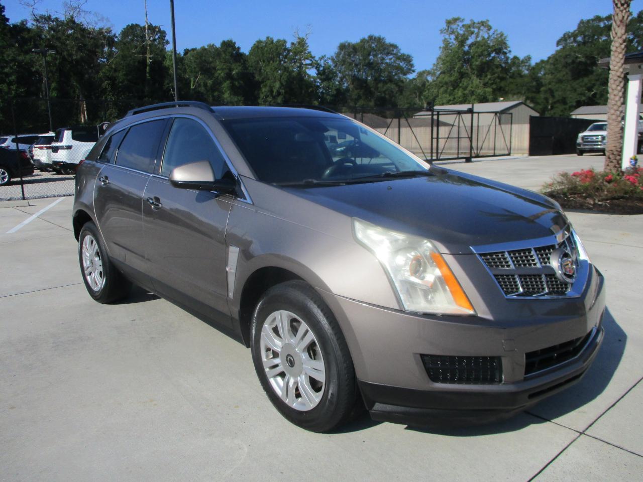 Cadillac SRX FWD 4dr Base 2011