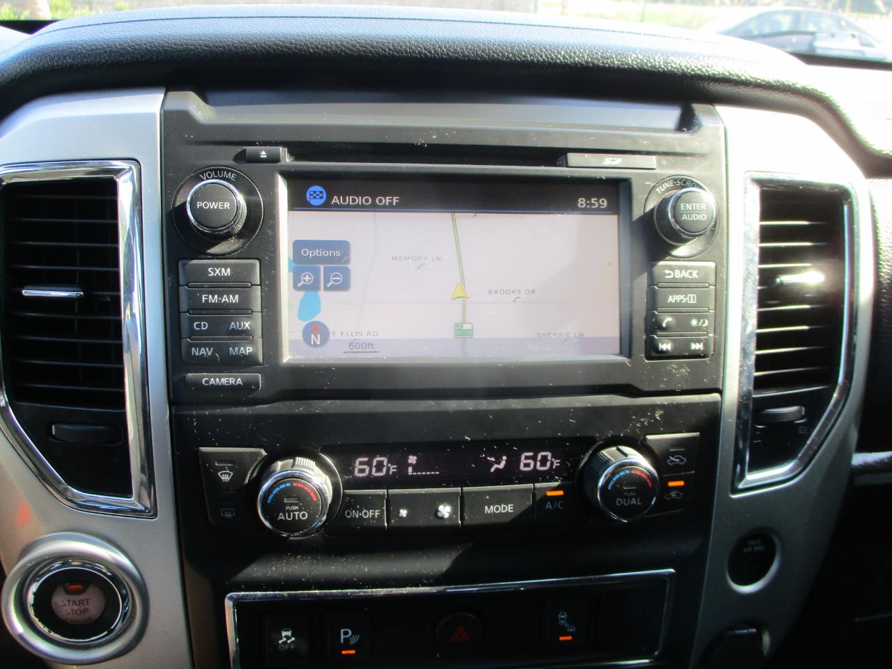 Nissan Titan 4x2 Crew Cab SV 2017