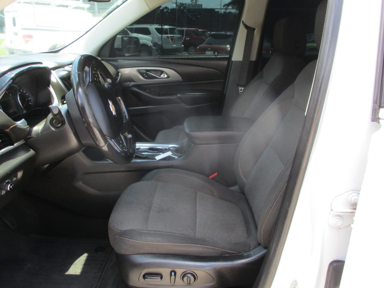 Chevrolet Traverse FWD 4dr LT Cloth w/1LT 2019