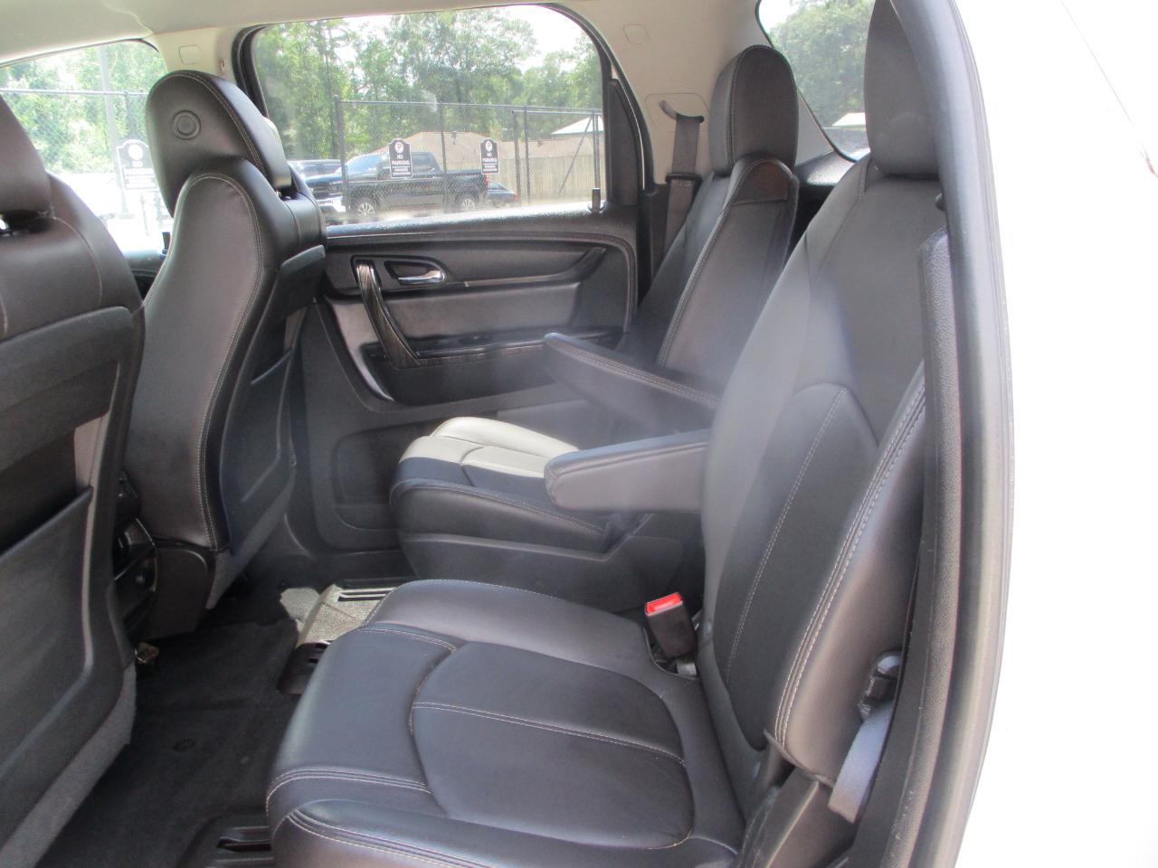 GMC Acadia FWD 4dr SLT w/SLT-1 2016