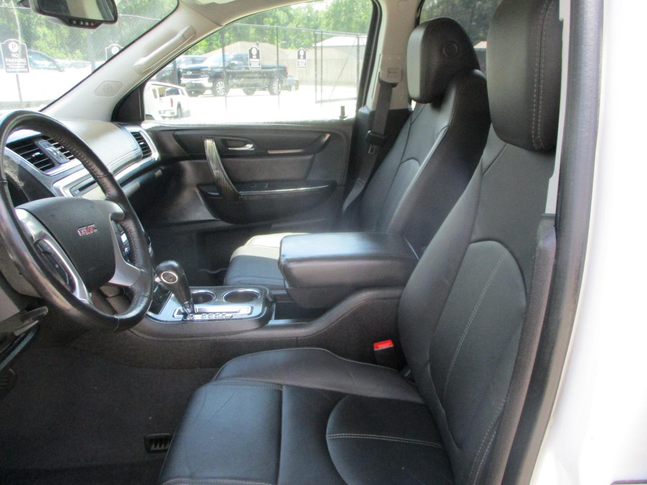 GMC Acadia FWD 4dr SLT w/SLT-1 2016