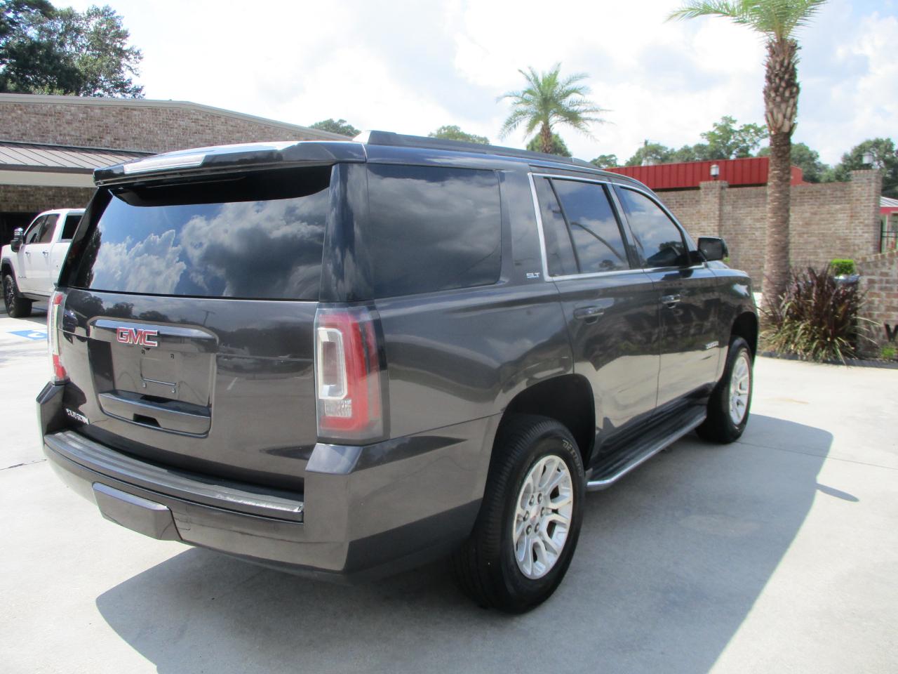 GMC Yukon 2WD 4dr SLT 2015