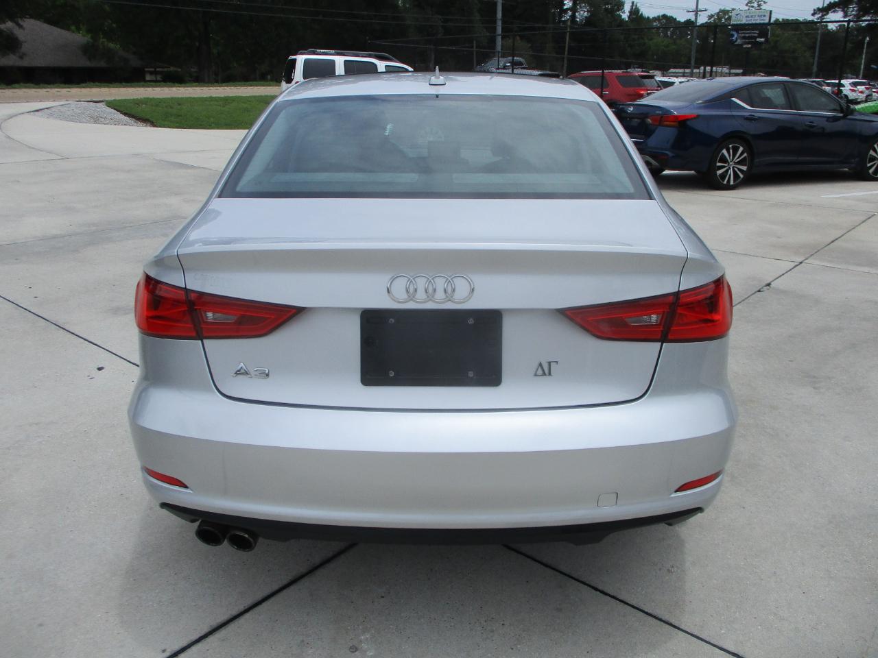 Audi A3 4dr Sdn FWD 1.8T Premium 2015