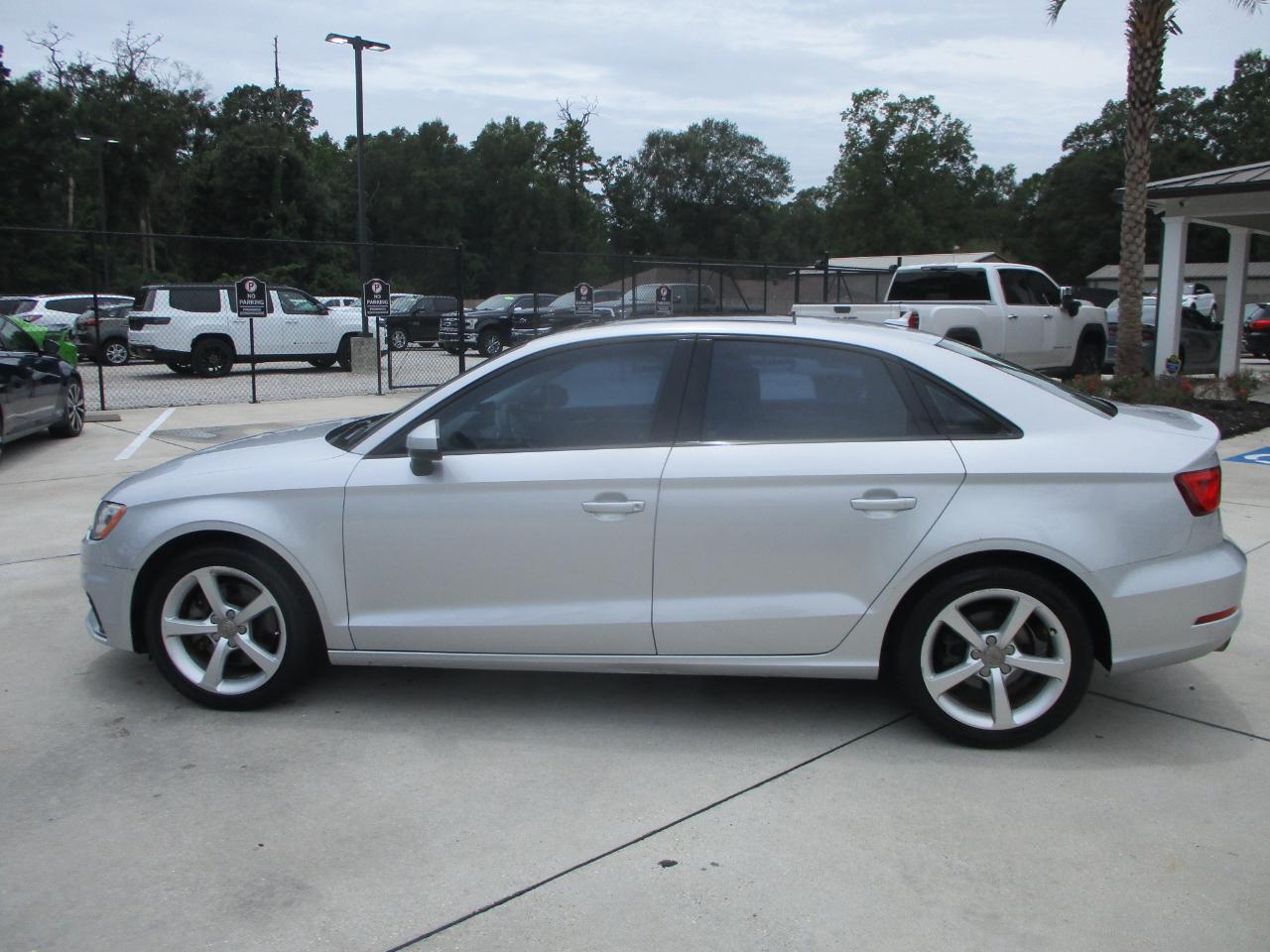 Audi A3 4dr Sdn FWD 1.8T Premium 2015