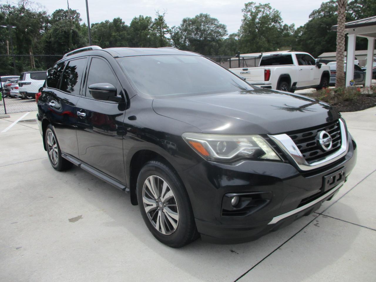 Nissan Pathfinder FWD SV 2017