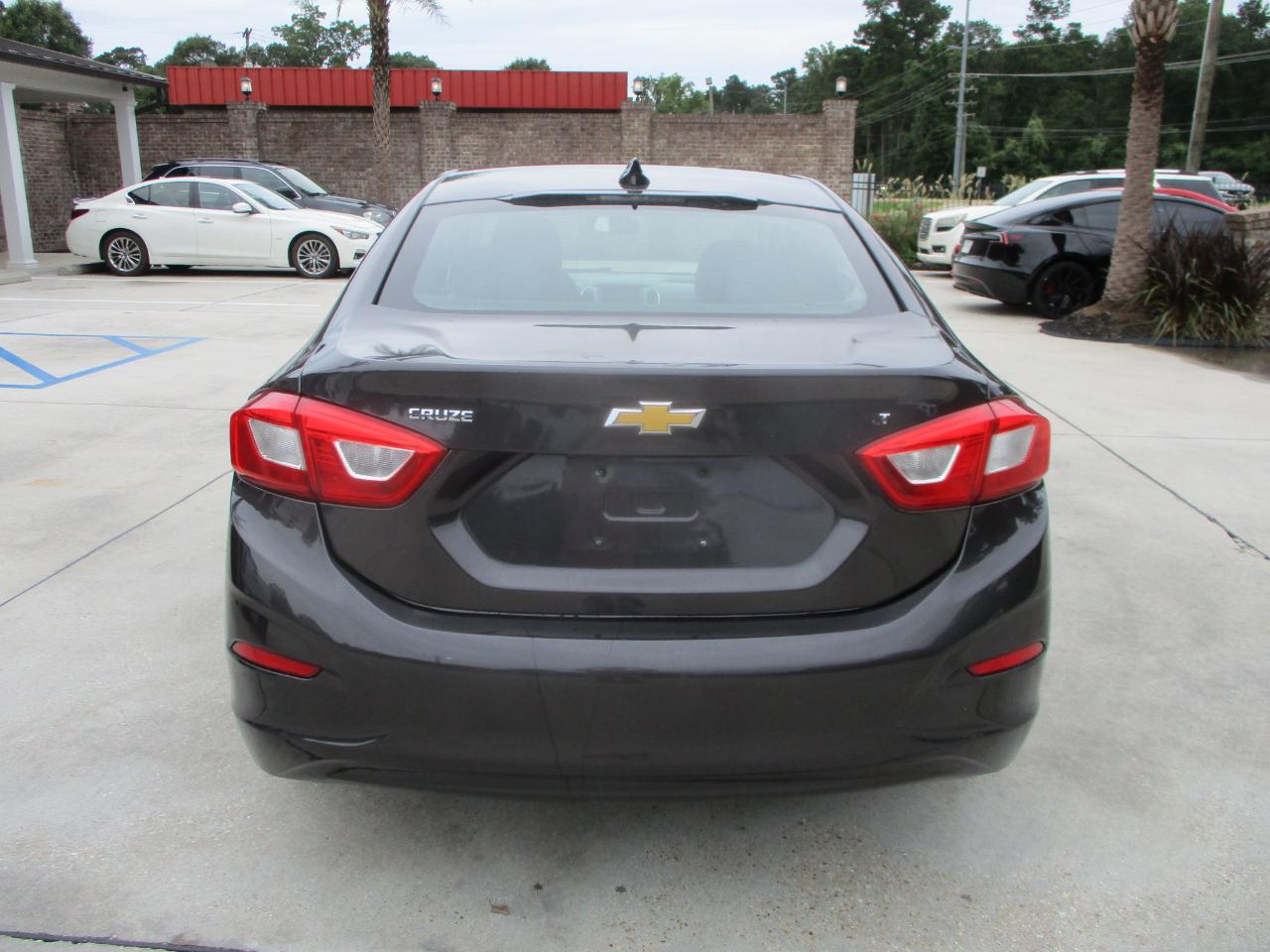 Chevrolet Cruze 4dr Sdn 1.4L LT w/1SD 2017