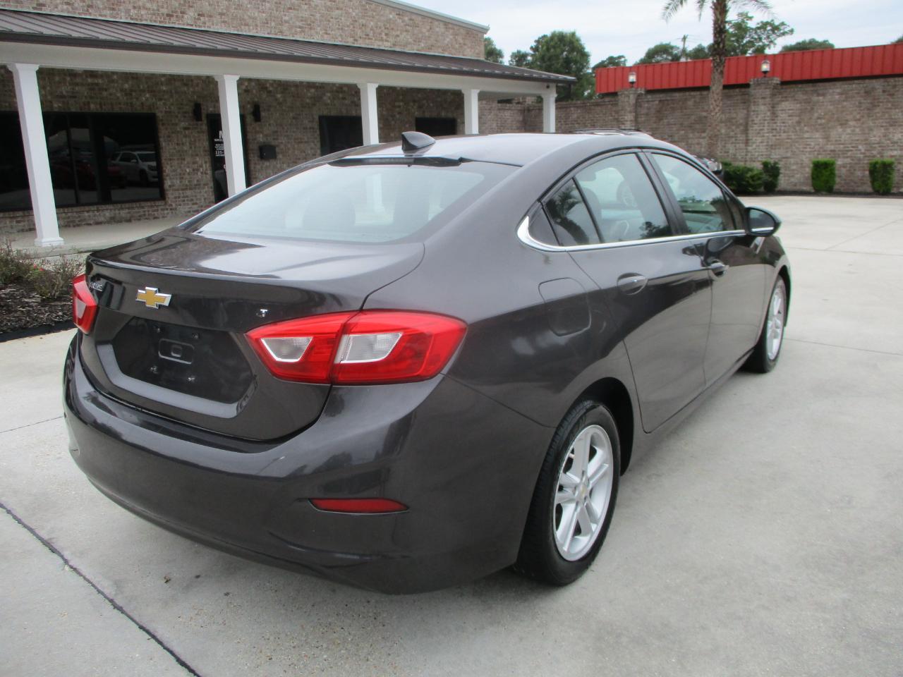 Chevrolet Cruze 4dr Sdn 1.4L LT w/1SD 2017