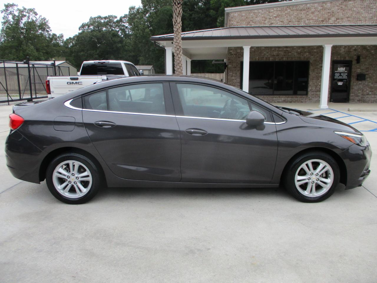 Chevrolet Cruze 4dr Sdn 1.4L LT w/1SD 2017