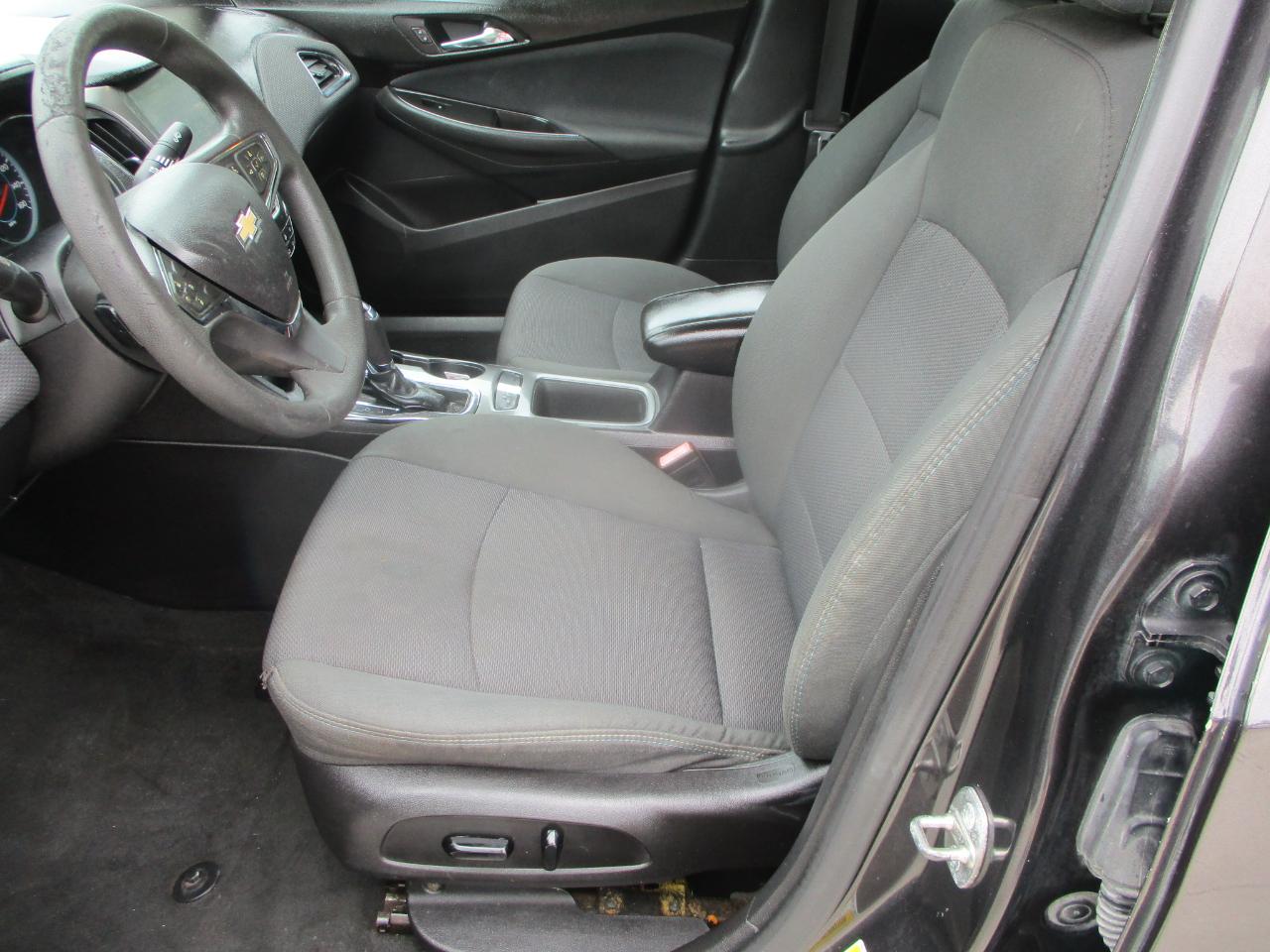 Chevrolet Cruze 4dr Sdn 1.4L LT w/1SD 2017