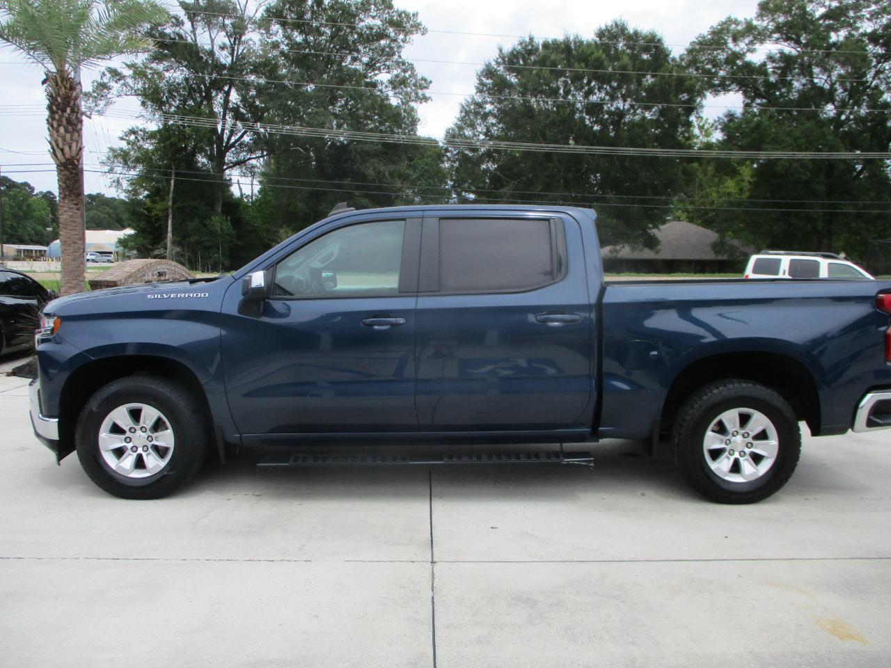 Chevrolet Silverado 1500 2WD Crew Cab 147" LT 2020