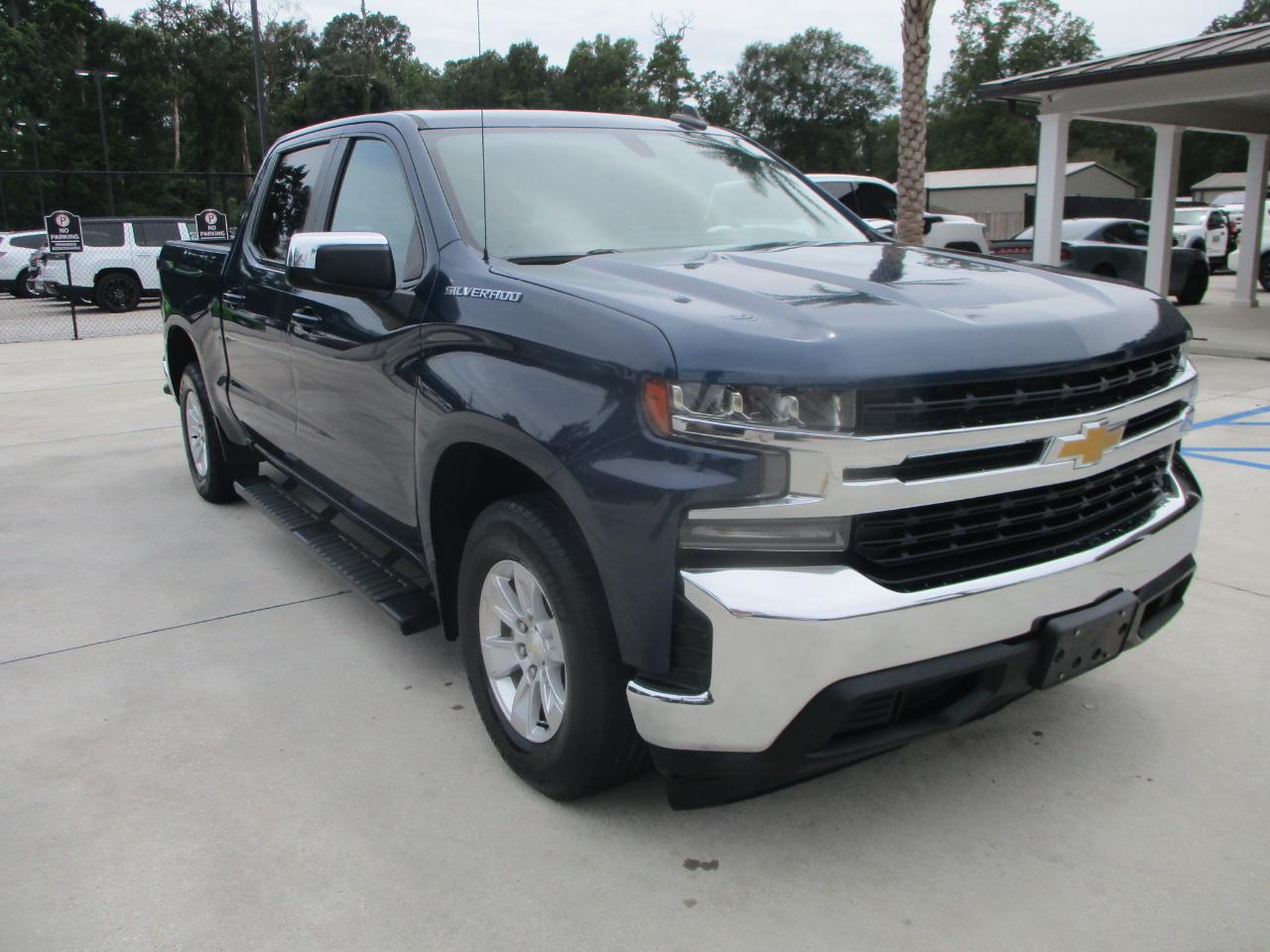 Chevrolet Silverado 1500 2WD Crew Cab 147" LT 2020