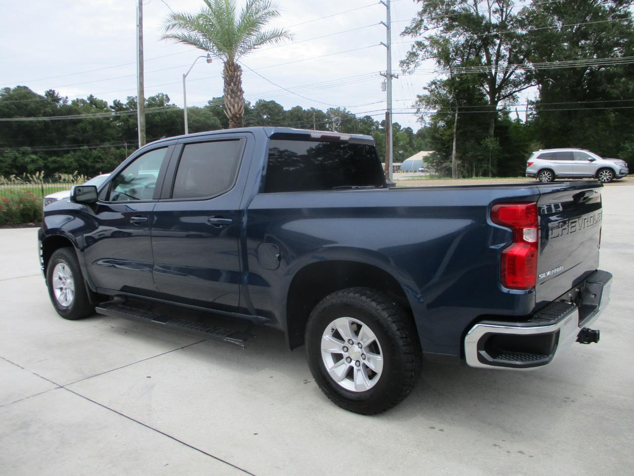 Chevrolet Silverado 1500 2WD Crew Cab 147" LT 2020