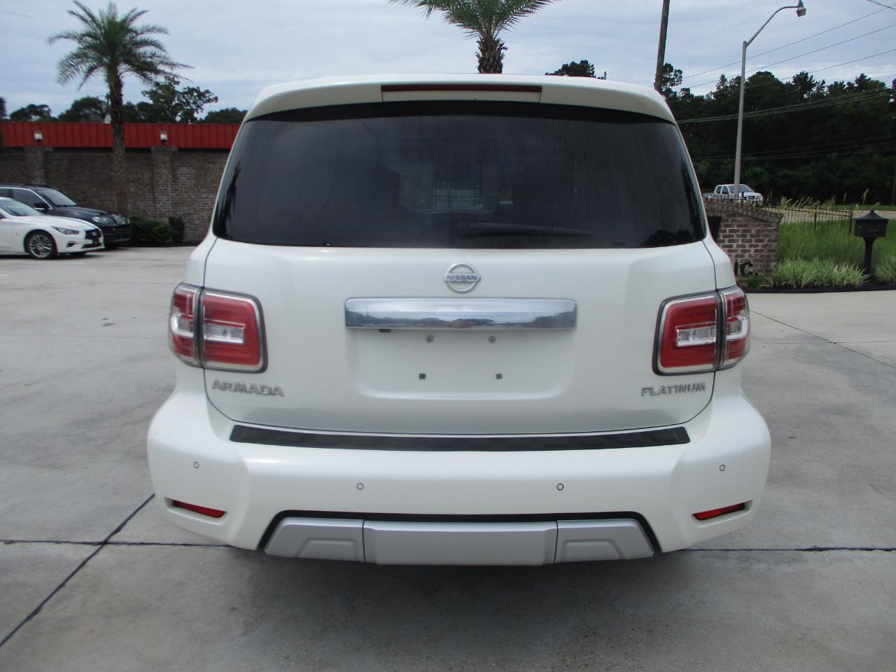 Nissan Armada 4x2 Platinum 2017