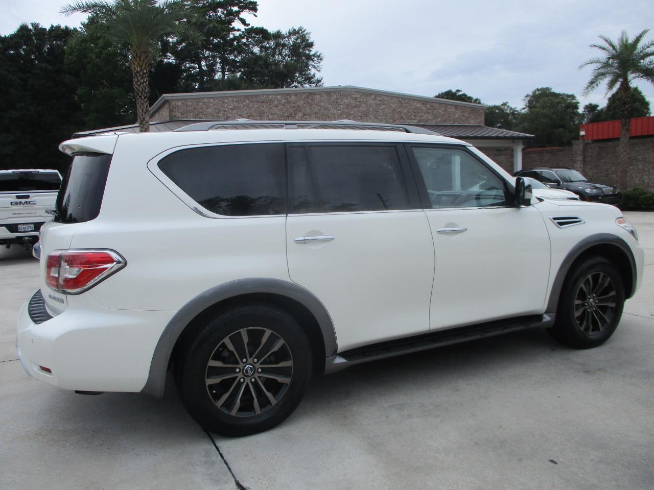 Nissan Armada 4x2 Platinum 2017