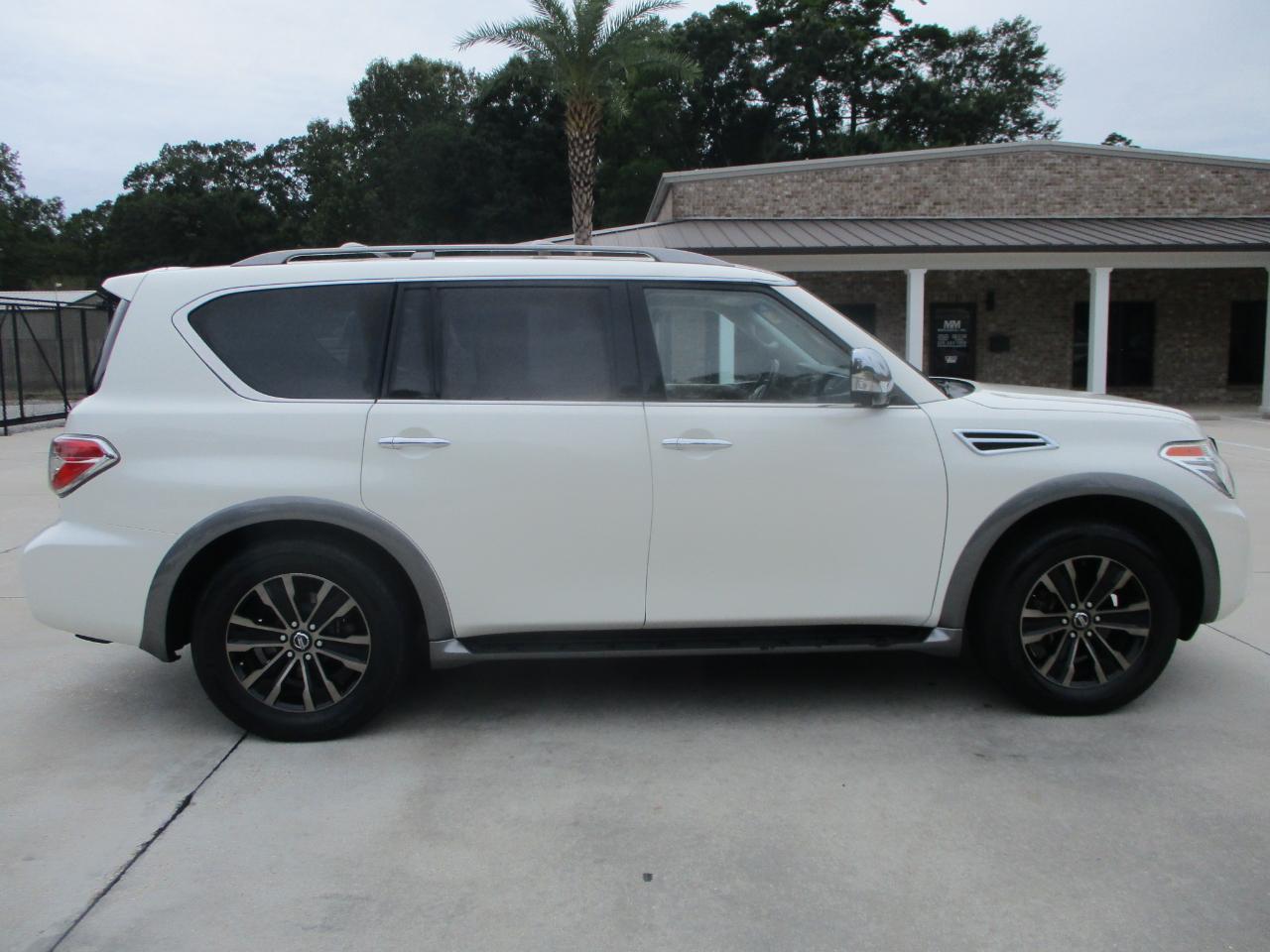 Nissan Armada 4x2 Platinum 2017