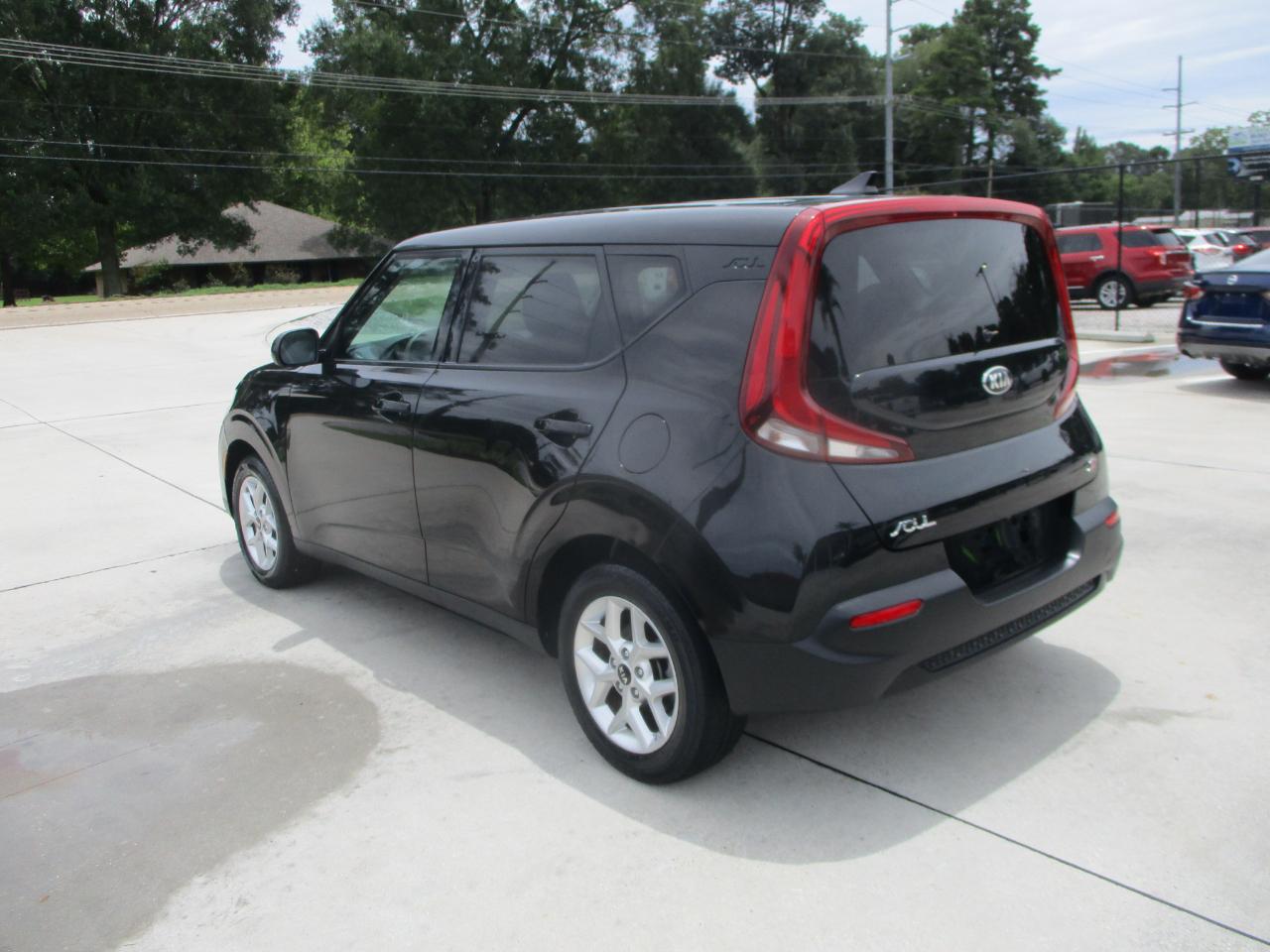 Kia Soul S IVT 2021