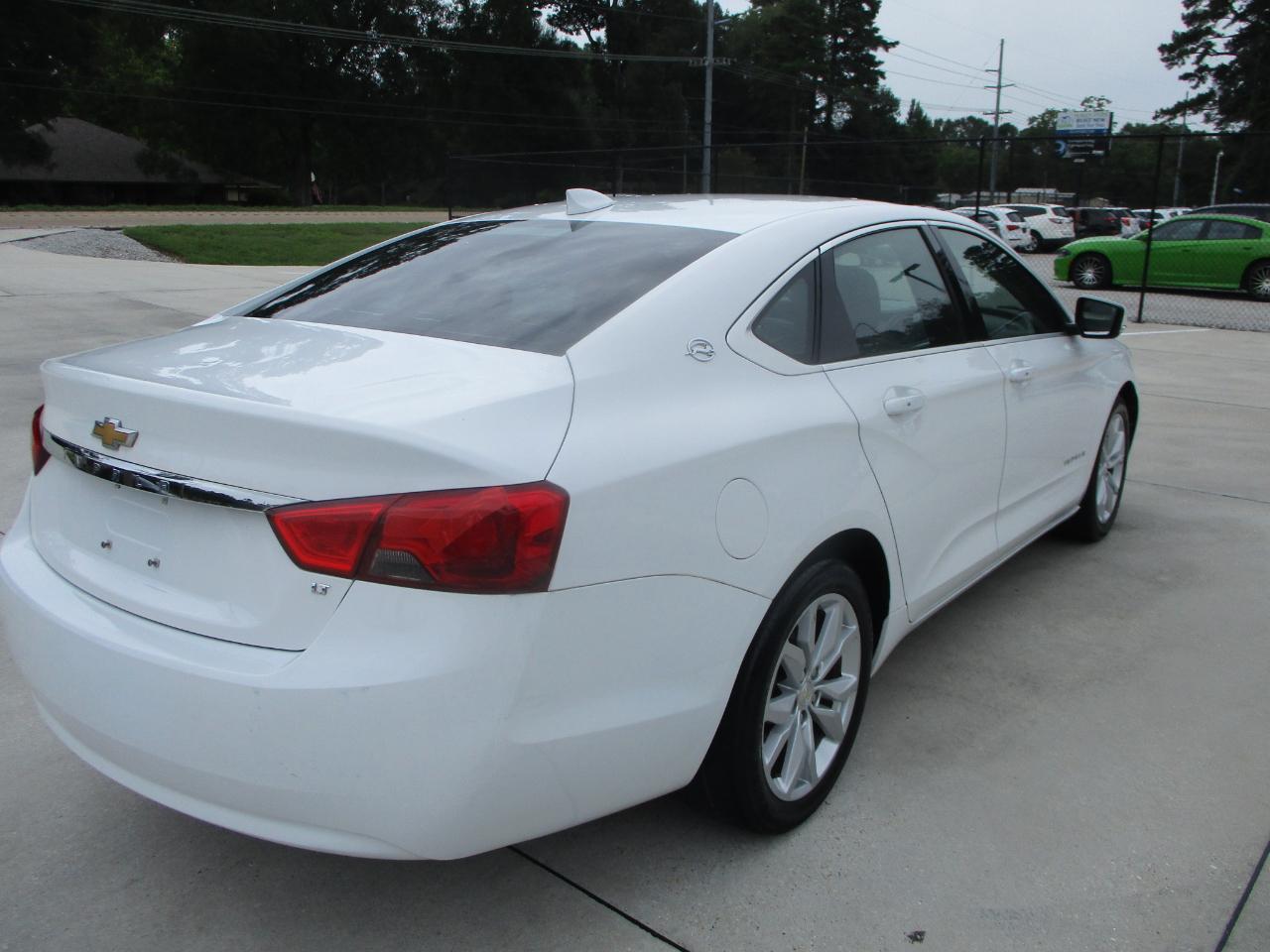 Chevrolet Impala 4dr Sdn LT w/1LT 2019