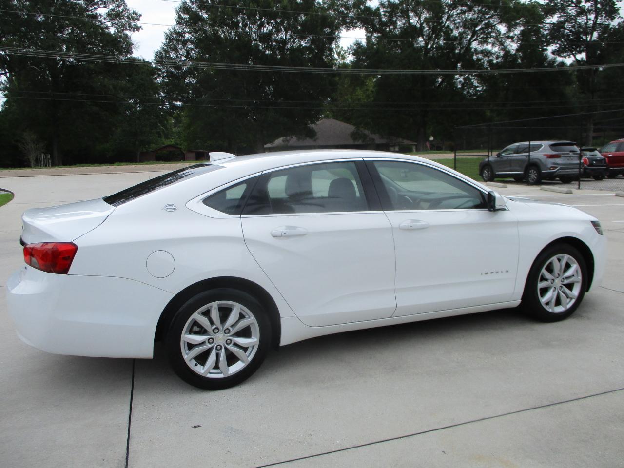 Chevrolet Impala 4dr Sdn LT w/1LT 2019
