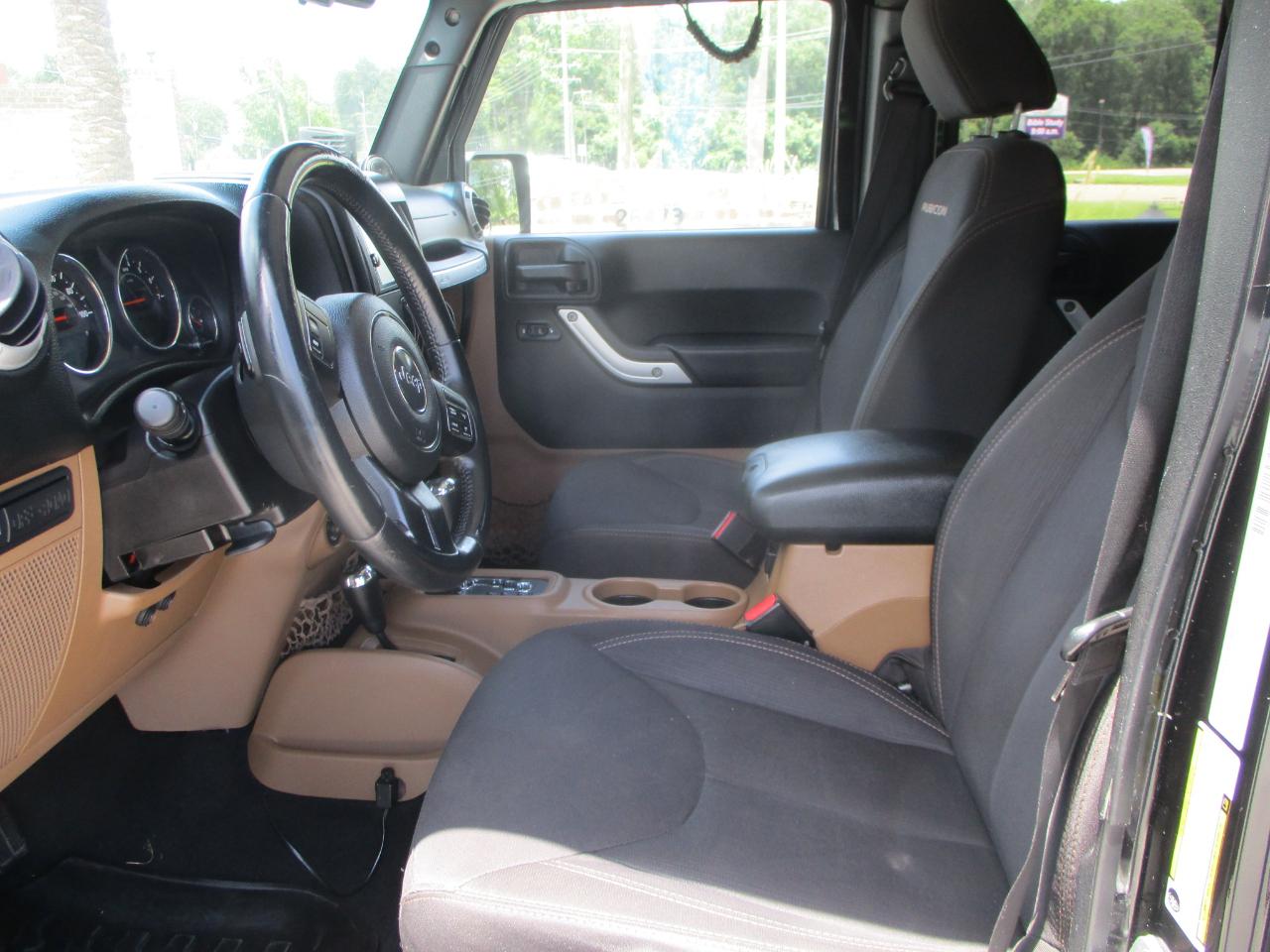 Jeep Wrangler Unlimited 4WD 4dr Rubicon 2014