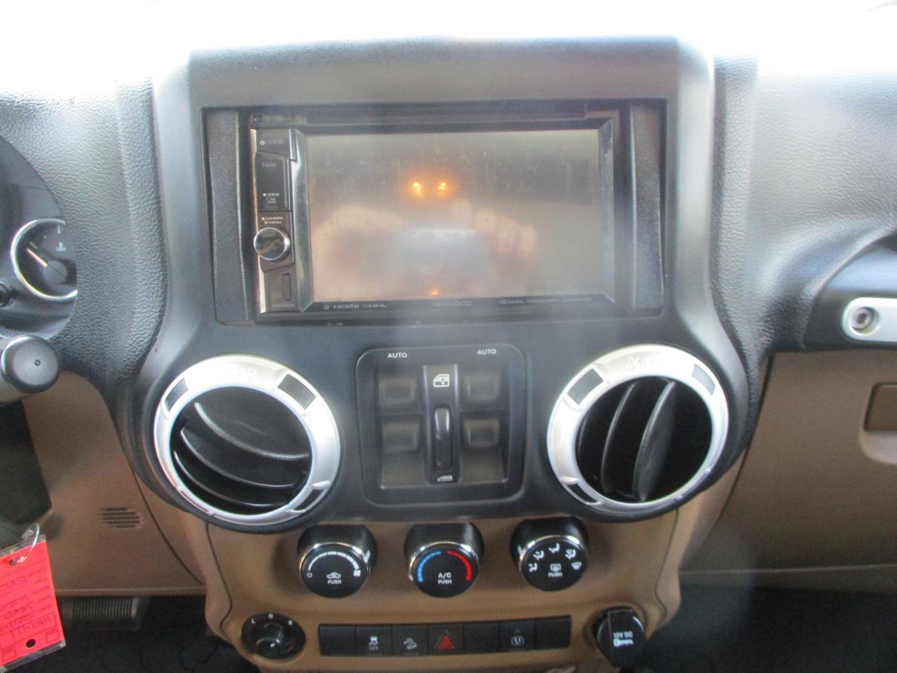 Jeep Wrangler Unlimited 4WD 4dr Rubicon 2014