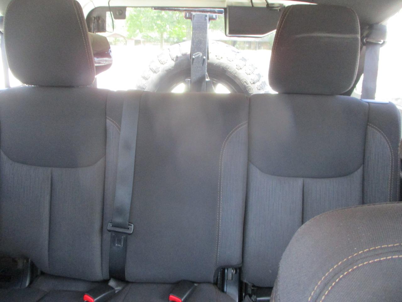 Jeep Wrangler Unlimited 4WD 4dr Rubicon 2014