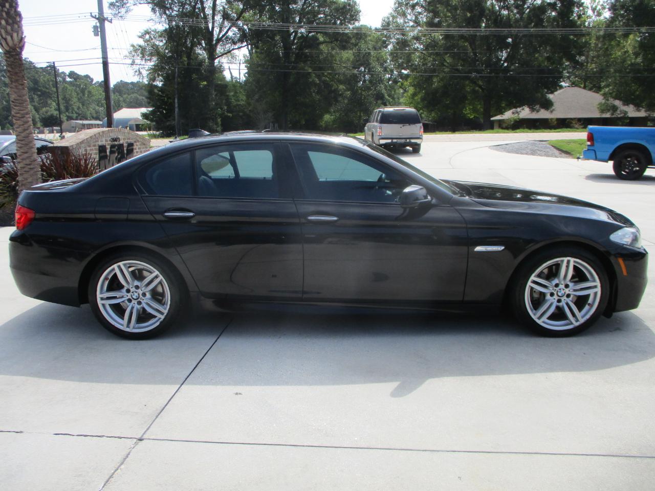 BMW 5 Series 4dr Sdn 535i RWD 2011