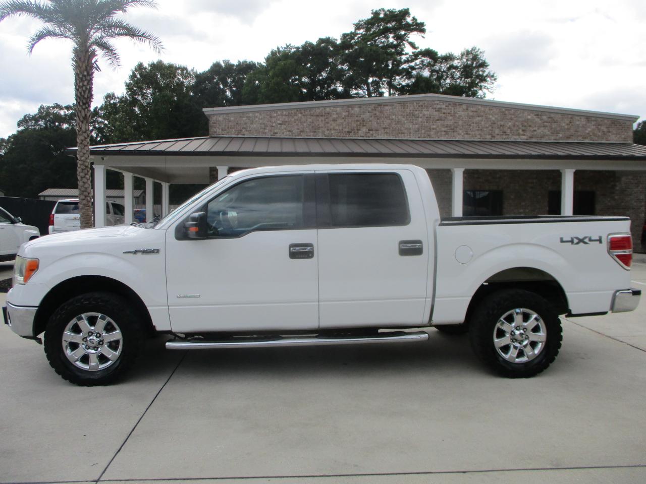 Ford F-150 4WD SuperCrew 145" XLT 2014