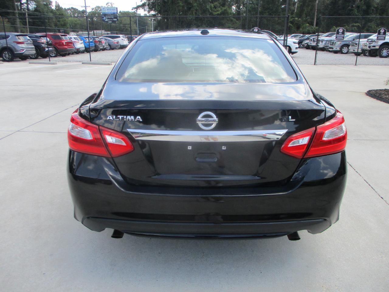 Nissan Altima 2.5 SL Sedan 2017