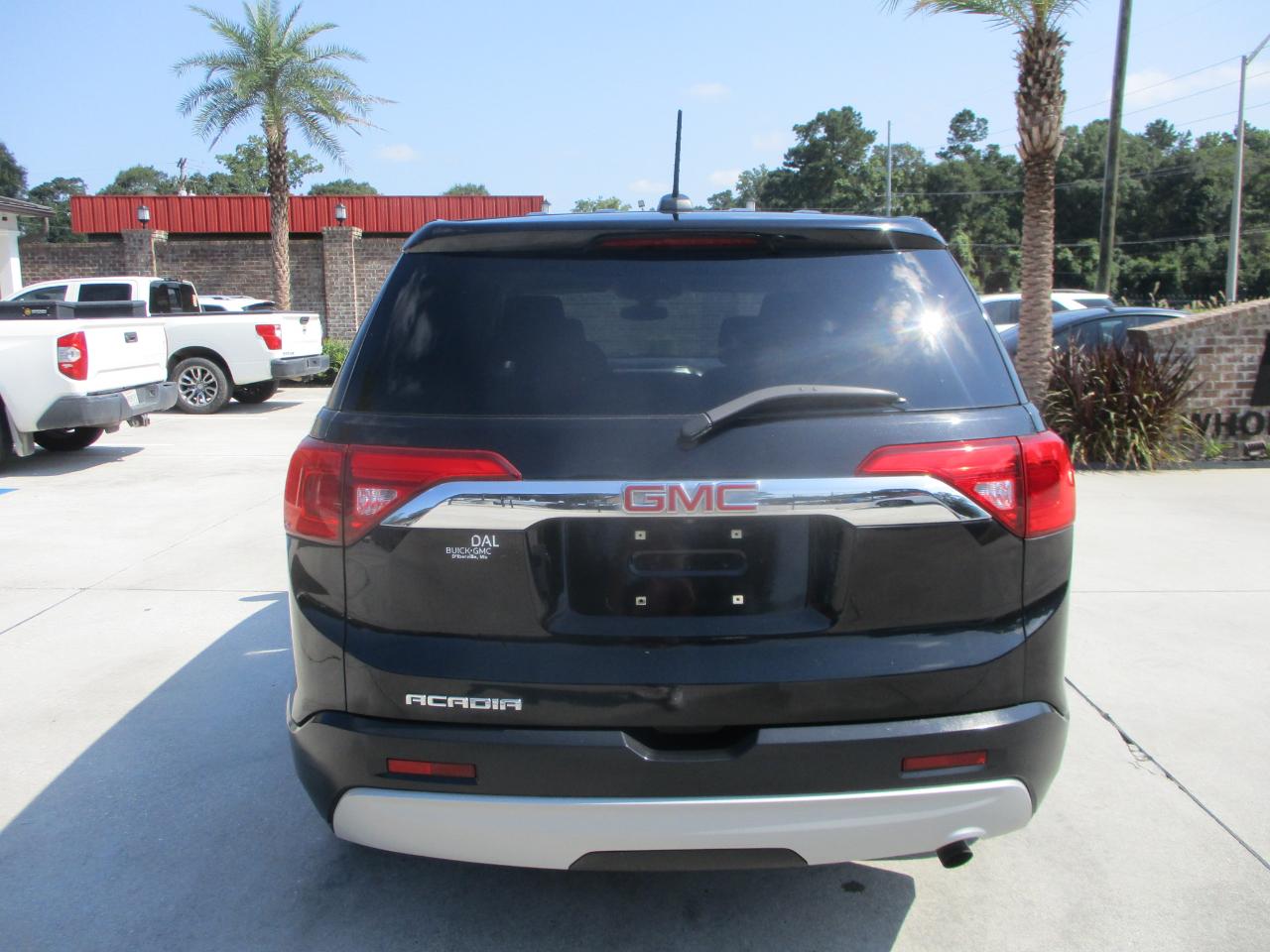 GMC Acadia FWD 4dr SLE w/SLE-1 2019