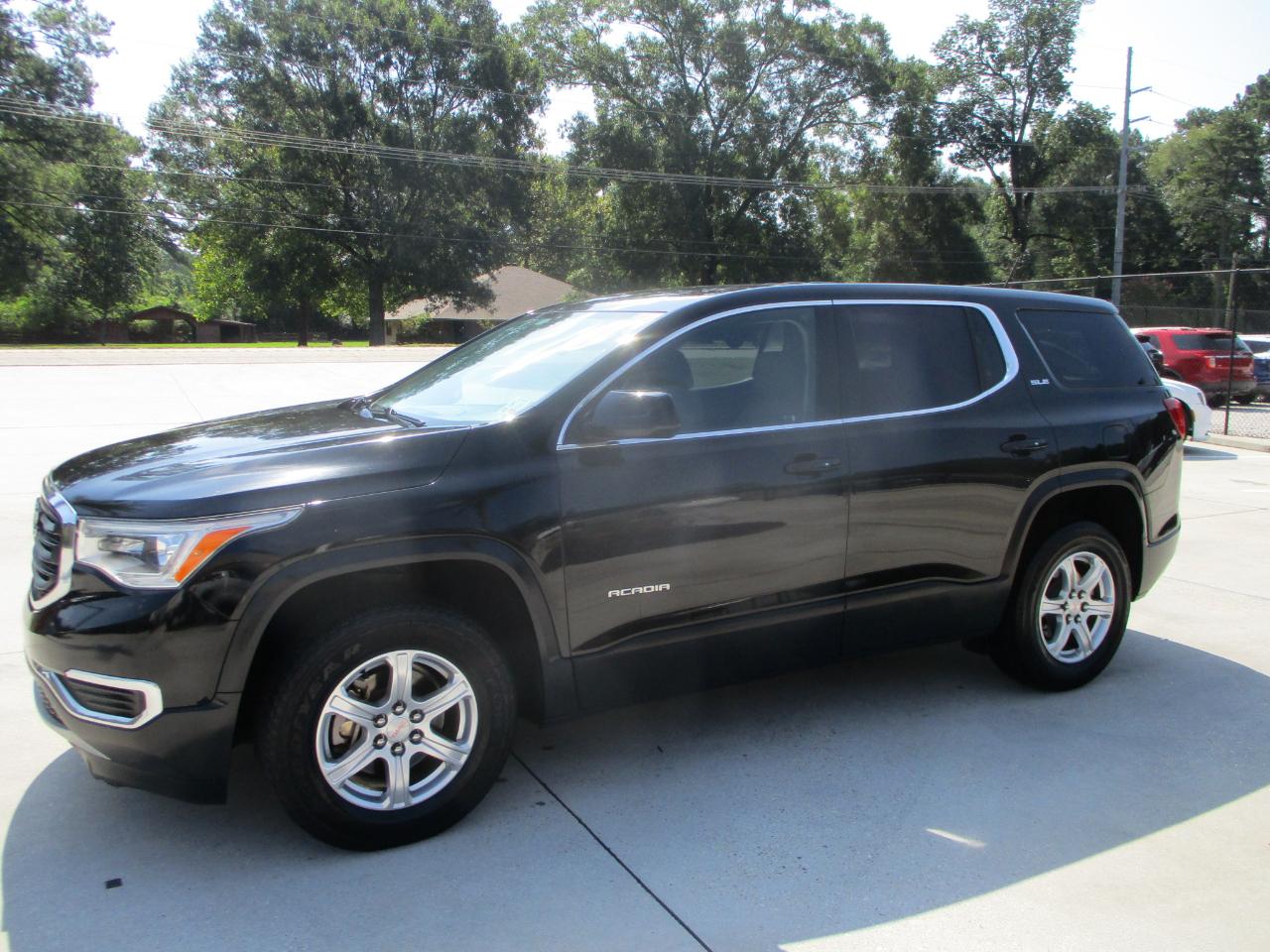 GMC Acadia FWD 4dr SLE w/SLE-1 2019