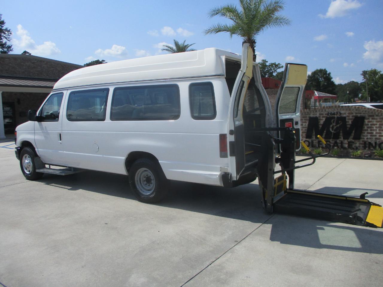 Ford Econoline Cargo Van E-250 Ext Recreational 2013