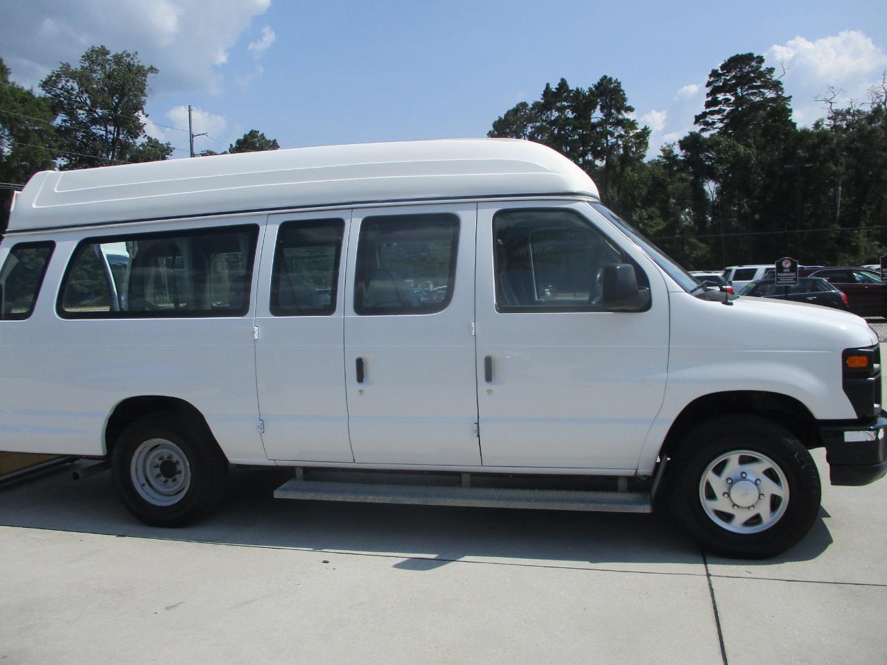 Ford Econoline Cargo Van E-250 Ext Recreational 2013