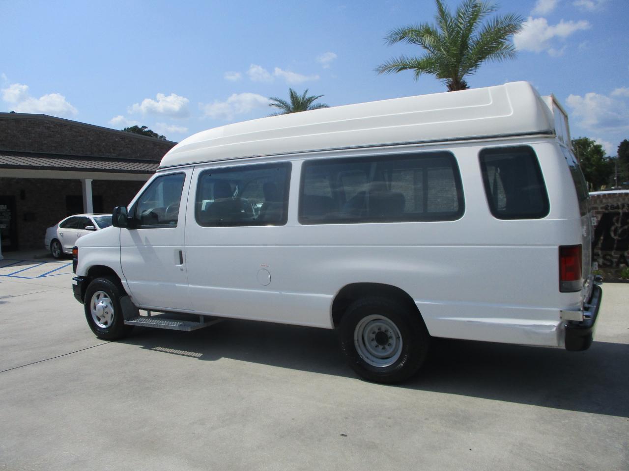 Ford Econoline Cargo Van E-250 Ext Recreational 2013