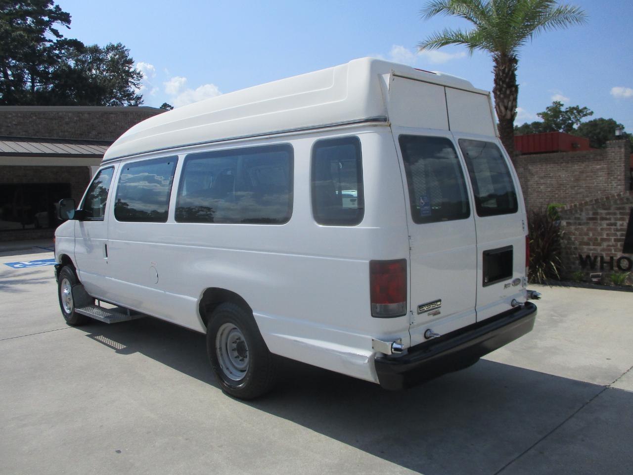 Ford Econoline Cargo Van E-250 Ext Recreational 2013