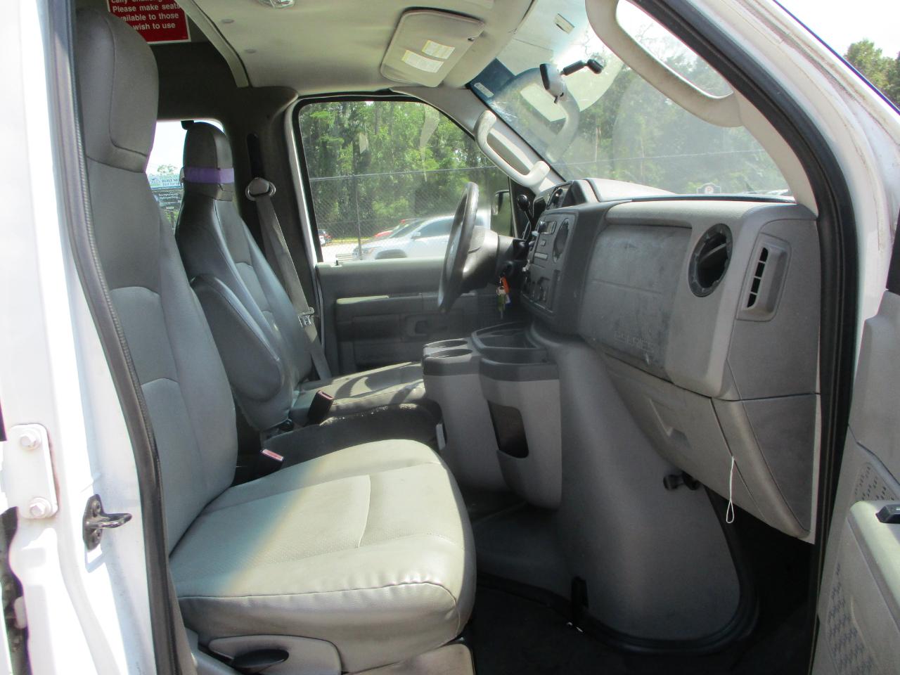 Ford Econoline Cargo Van E-250 Ext Recreational 2013