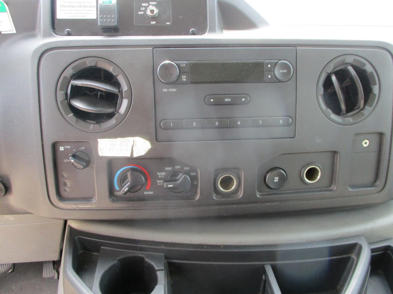 Ford Econoline Cargo Van E-250 Ext Recreational 2013