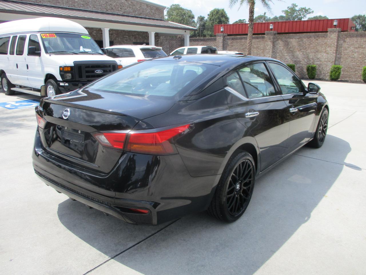 Nissan Altima 2.5 S Sedan 2020