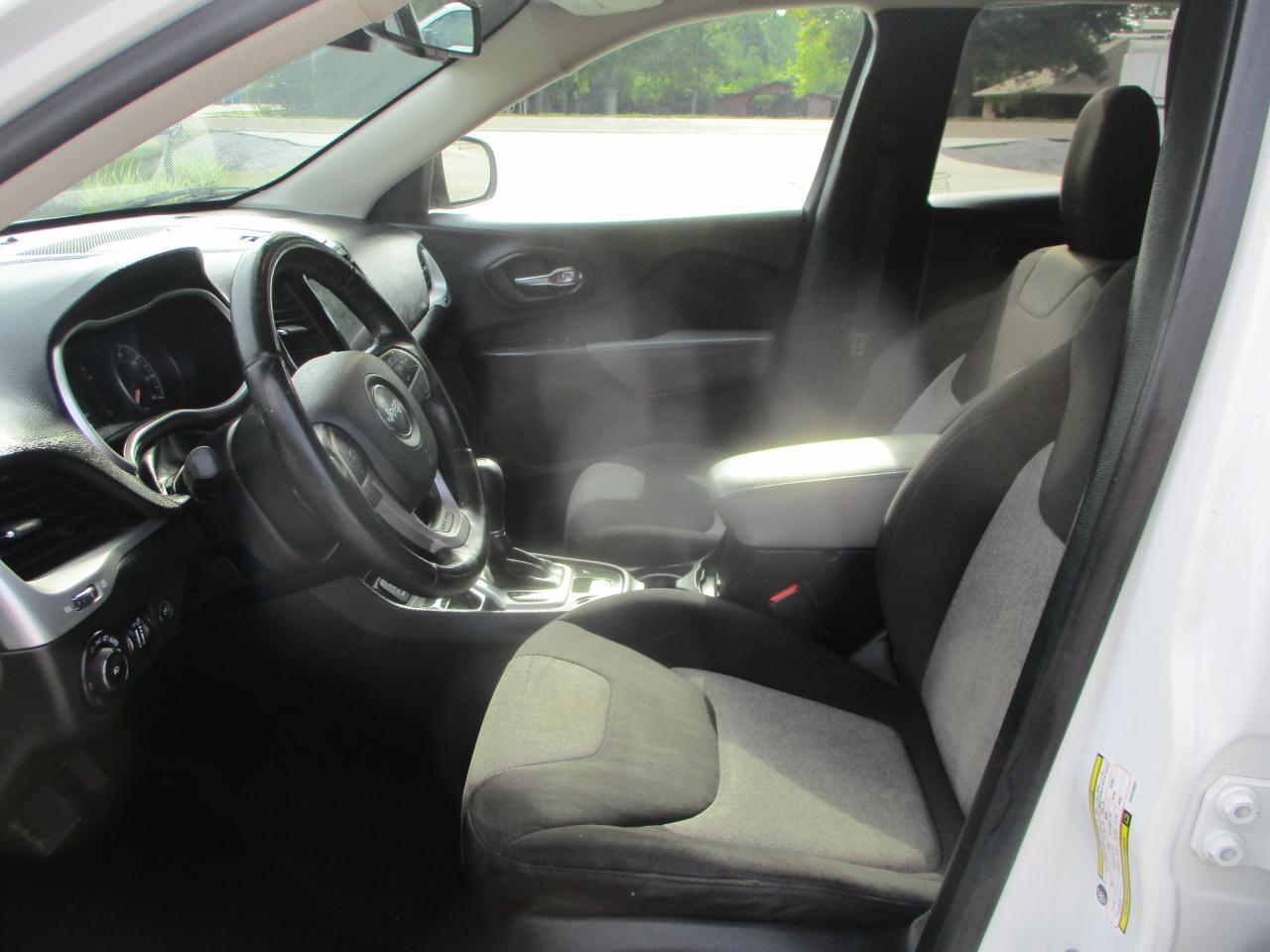Jeep Cherokee FWD 4dr Latitude 2014