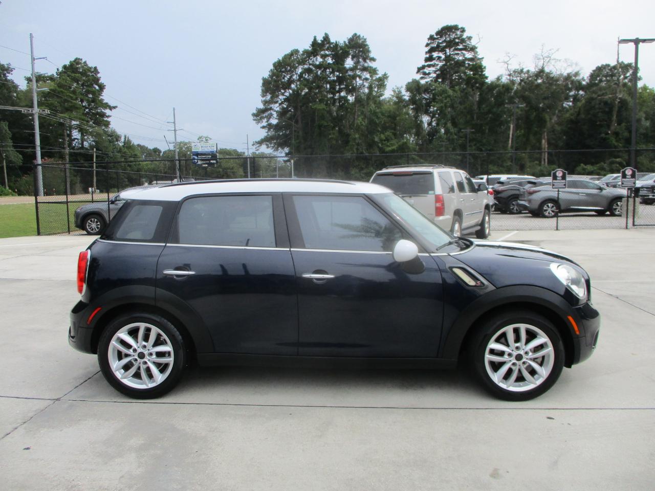 MINI Cooper Countryman FWD 4dr S 2012