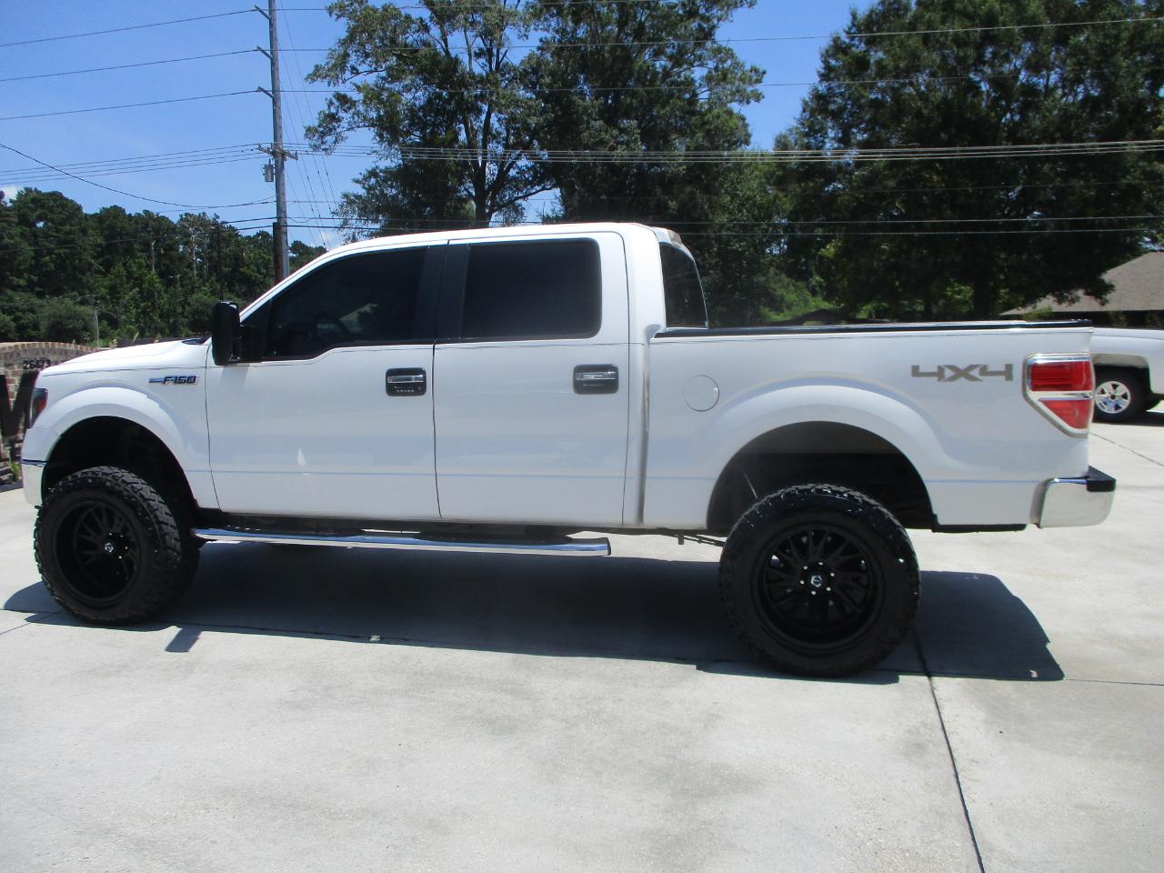 Ford F-150 4WD SuperCrew 145" XLT 2011