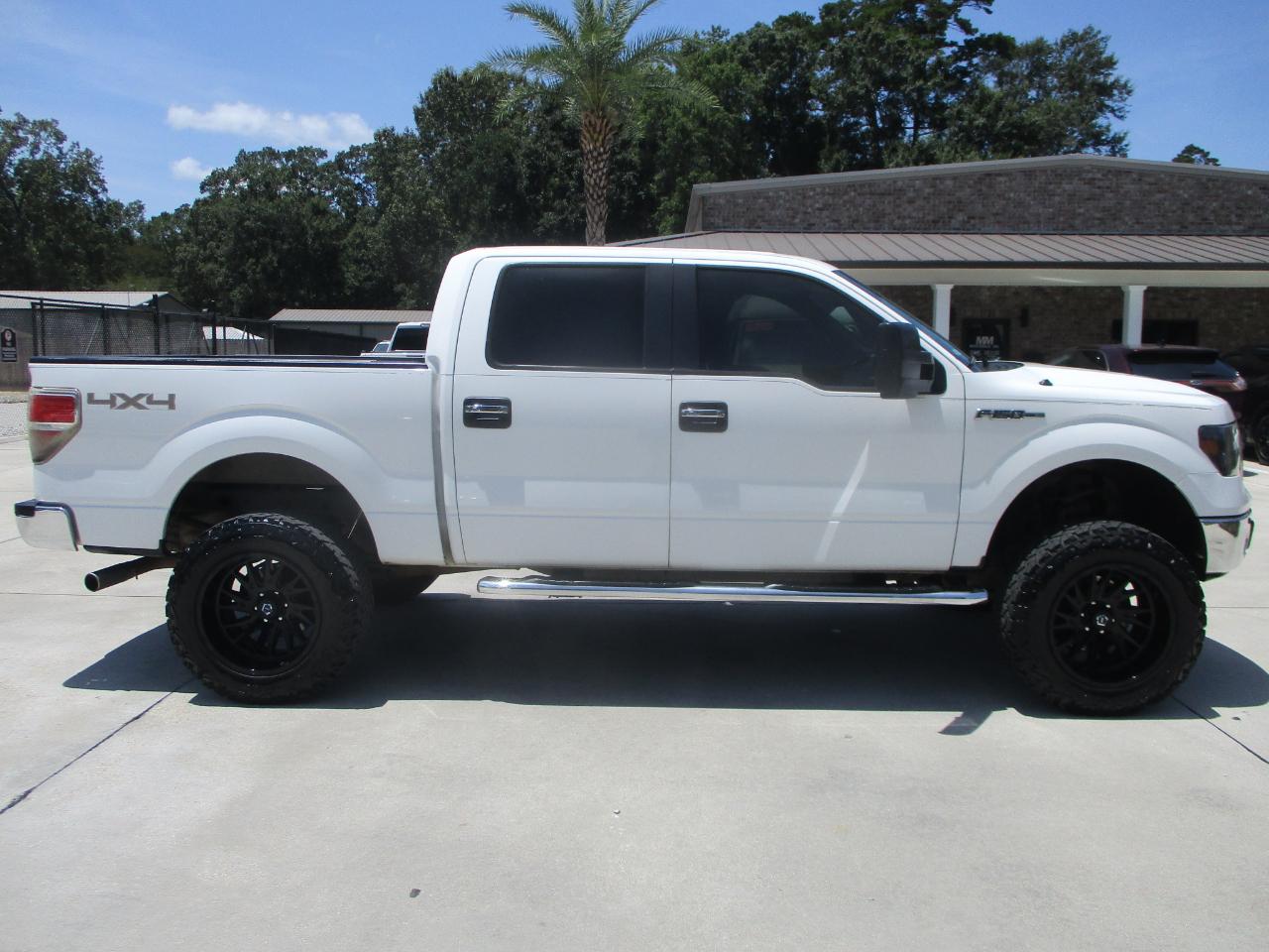 Ford F-150 4WD SuperCrew 145" XLT 2011