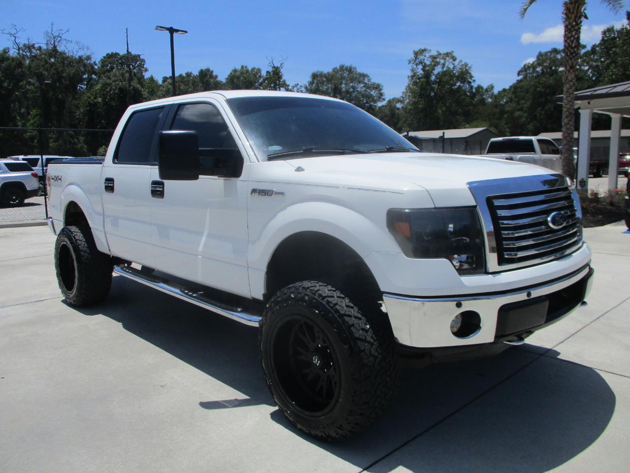 Ford F-150 4WD SuperCrew 145" XLT 2011