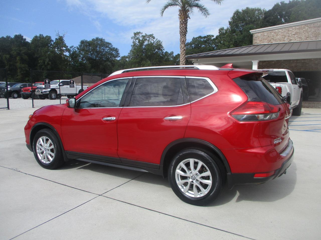 Nissan Rogue FWD SV 2017