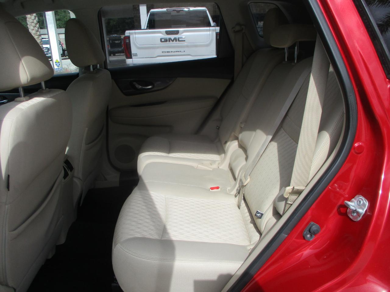 Nissan Rogue FWD SV 2017