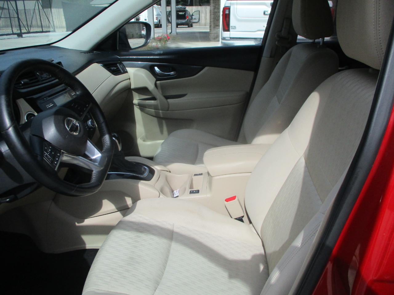 Nissan Rogue FWD SV 2017